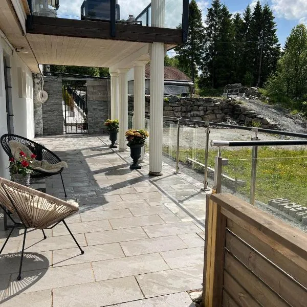 Apartment in Åsane，位于Lonevåg的酒店