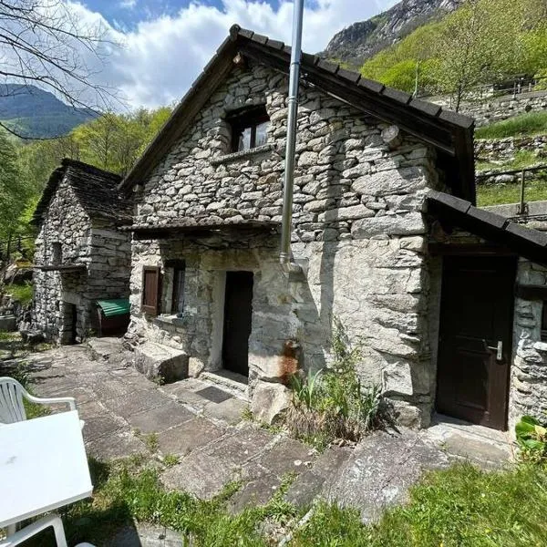 Rustico al fiume Verzasca，位于Gerra Verzasca的酒店