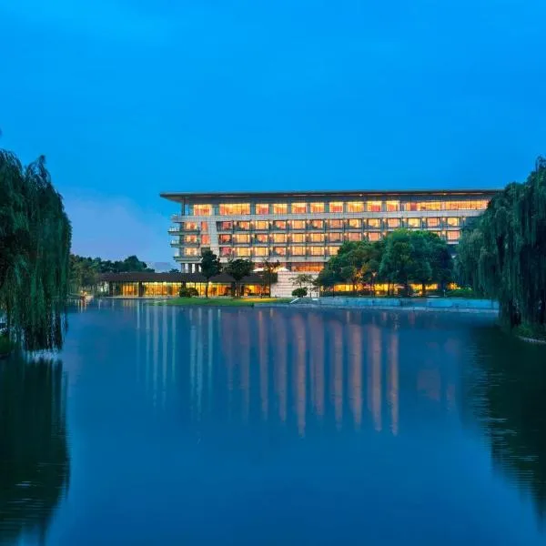 上海佘山茂御臻品之选酒店，位于Tangqiao的酒店