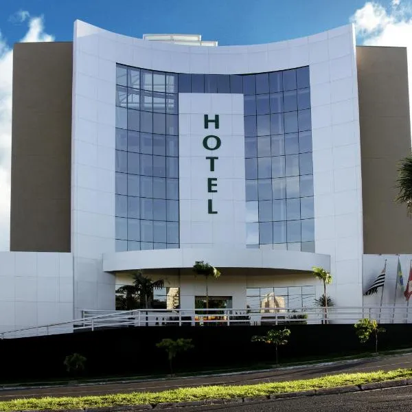 伊皮中心酒店，位于普雷图河畔圣若泽的酒店