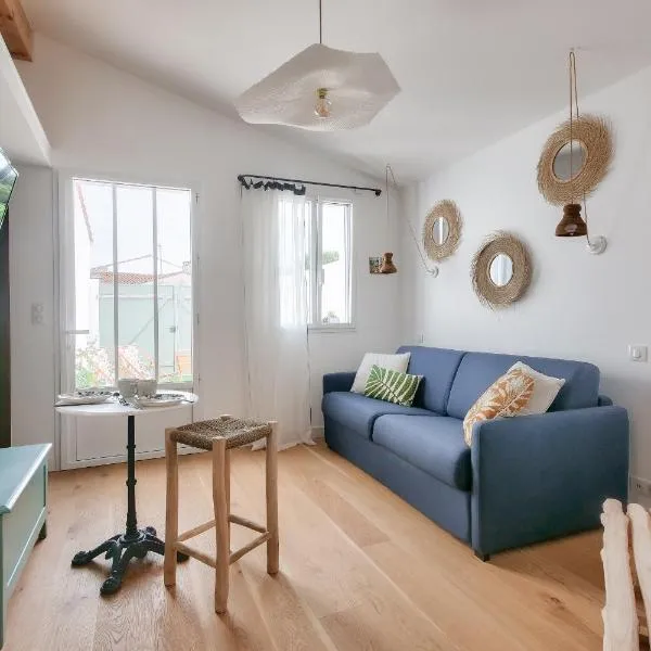 Studio avec terrasse à 250 mètres du port，位于里夫杜海滩的酒店