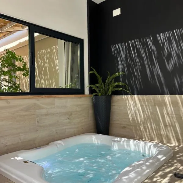 Romantic apartments，位于希贝尼克的酒店
