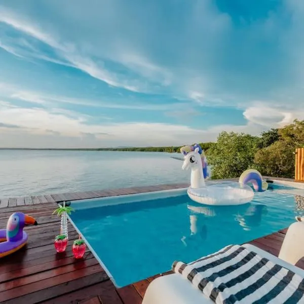 Bamboo Rimbun-Tranquil Seaside Villa, Port Dickson，位于波德申的酒店