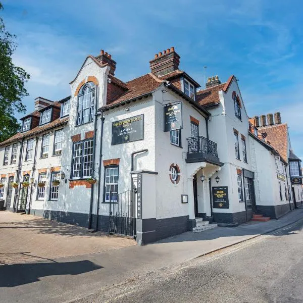 The George Hotel, Amesbury, Wiltshire，位于Collingbourne Kingston的酒店