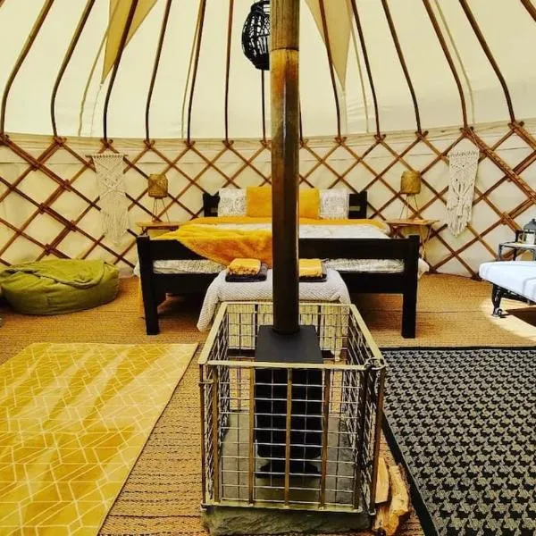 Bronfelen Yurt，位于辛霍迪的酒店