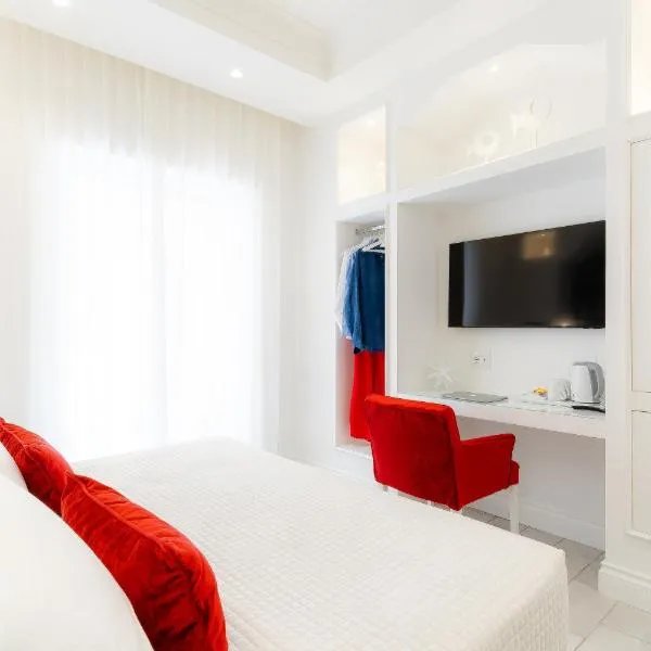 L'INCANTO DI CIOFFI ROOMS，位于索伦托的酒店