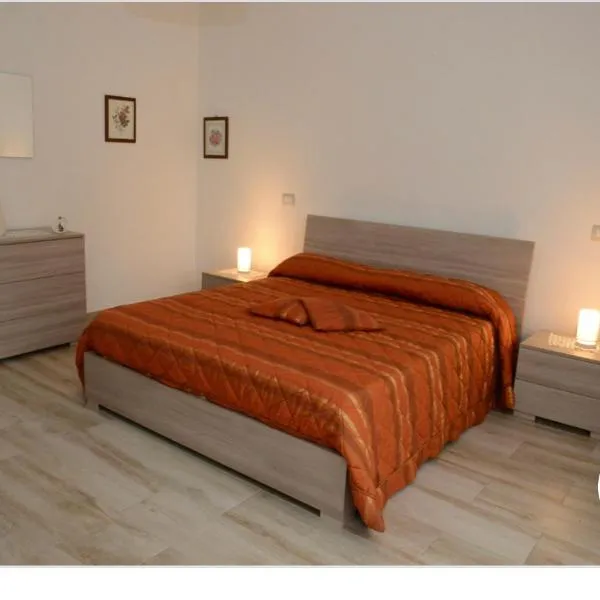 Appartamento a 2,5 da Lecce，位于圣卡塔尔多的酒店