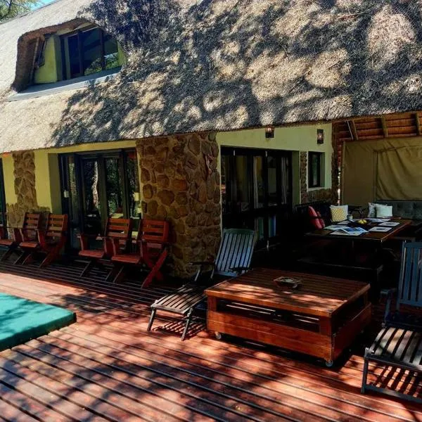 Riverfront View - House on Blyde，位于Matibidi的酒店