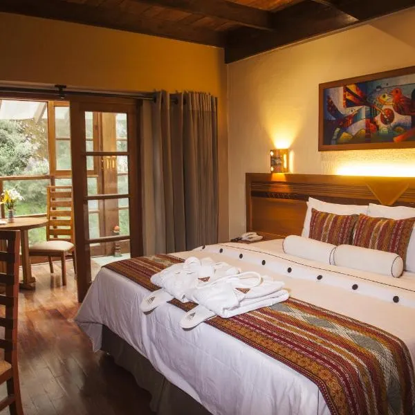 卡萨得索尔麦池皮池酒店，位于Huayopata的酒店