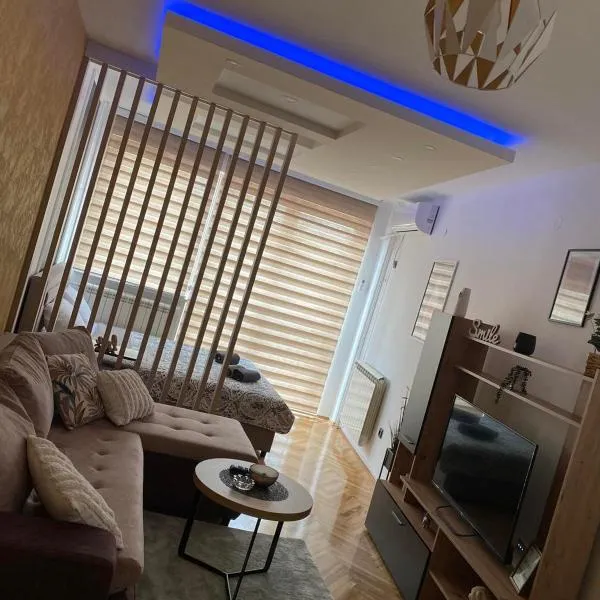 Apartman Una，位于克拉列沃的酒店