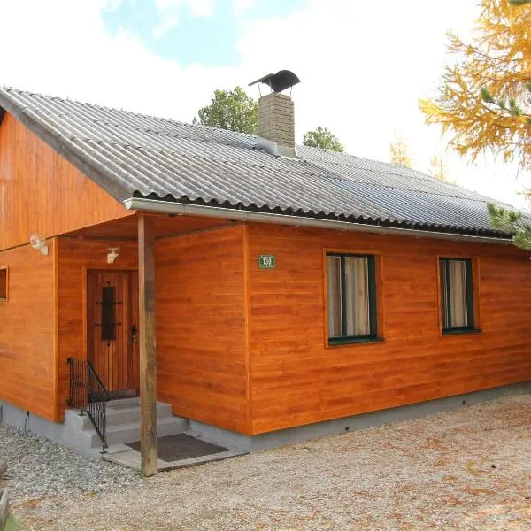 Sunlit Cabin with Jacuzzi in Turracherhohe，位于图拉彻霍赫的酒店