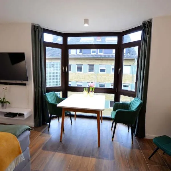 Studio 7 City Lage mit Garage nähe Köln Bonn，位于锡格堡的酒店