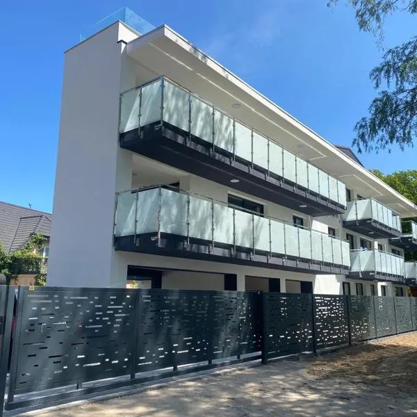 Apartamenty Amadeus Mare，位于罗威的酒店
