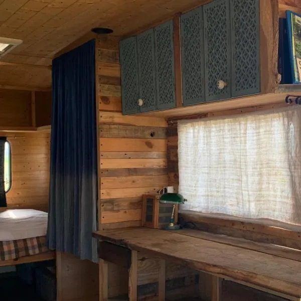 la cabane mobile，位于Beyssenac的酒店