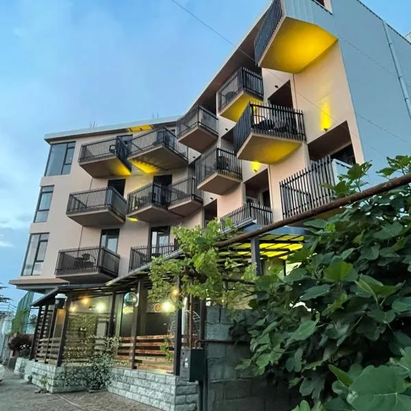 New House Kobuleti 2，位于科布列季的酒店