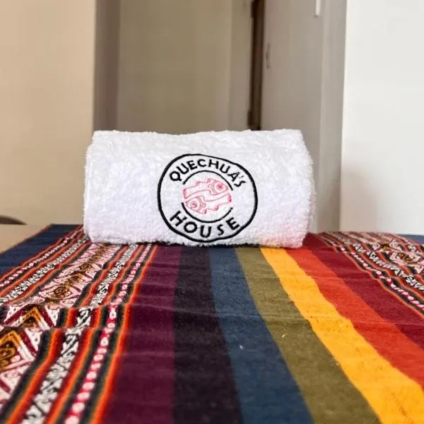 QUECHUA´S HOUSE Hostal & Coffee，位于马丘比丘的酒店