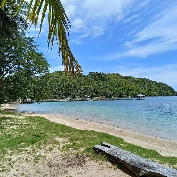 NATUA'S BEACH RESORT，位于Liminangcong的酒店