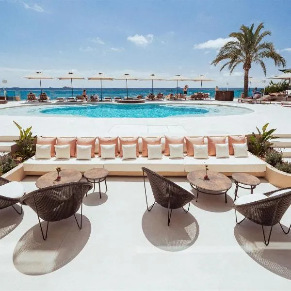 AMA Ibiza，位于普拉亚登博萨的酒店