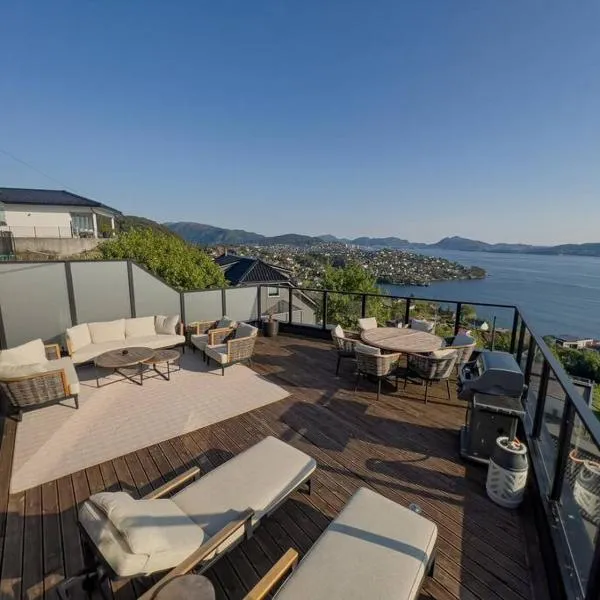 Sjøutsikt, jacuzzi og solfylt，位于卑尔根的酒店