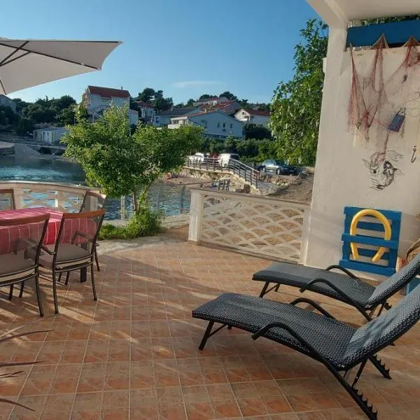 Kuća Ugor，位于伦的酒店