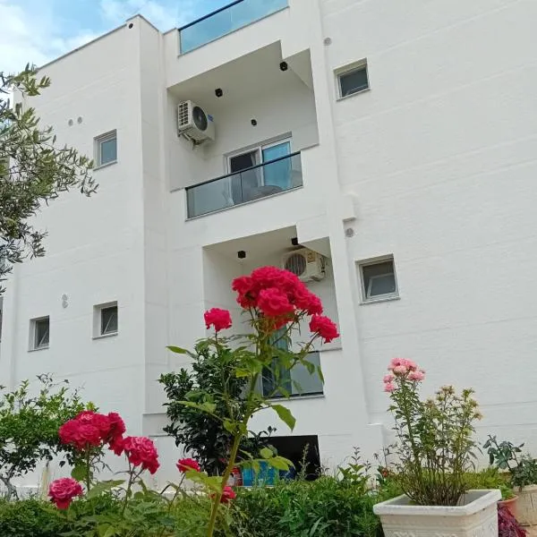 Villa Alfio，位于卡萨米尔的酒店