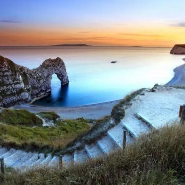 2-6 guests Holiday Home in Durdle Door，位于拉尔沃思湾的酒店