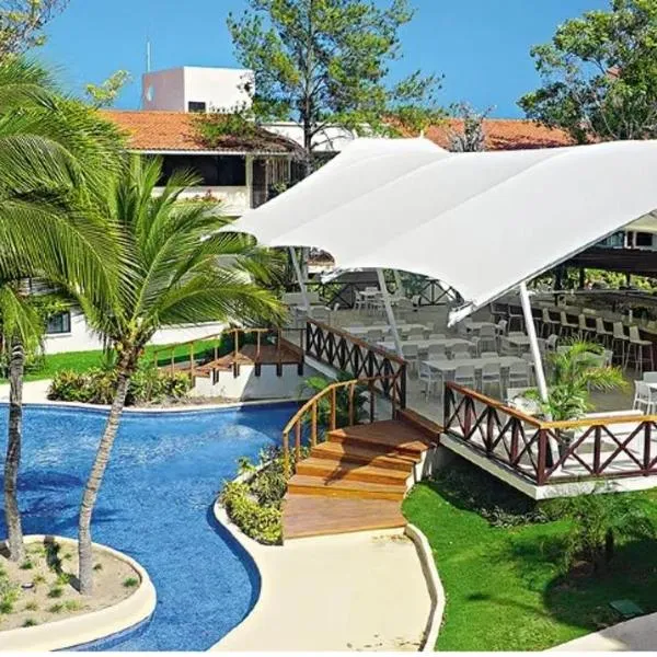 Private Owned Suite at Coronado Luxury Suite Hotel & Golf Course，位于El Mangote的酒店