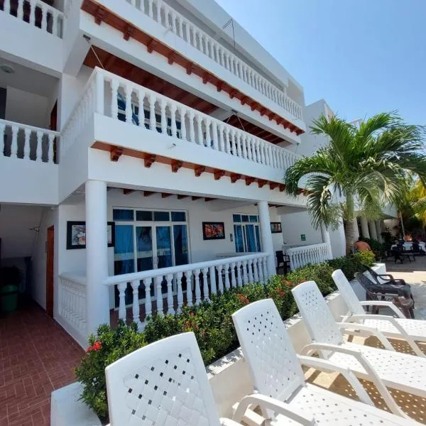 hotel 3 banderas Manzanillo del Mar，位于卡塔赫纳的酒店