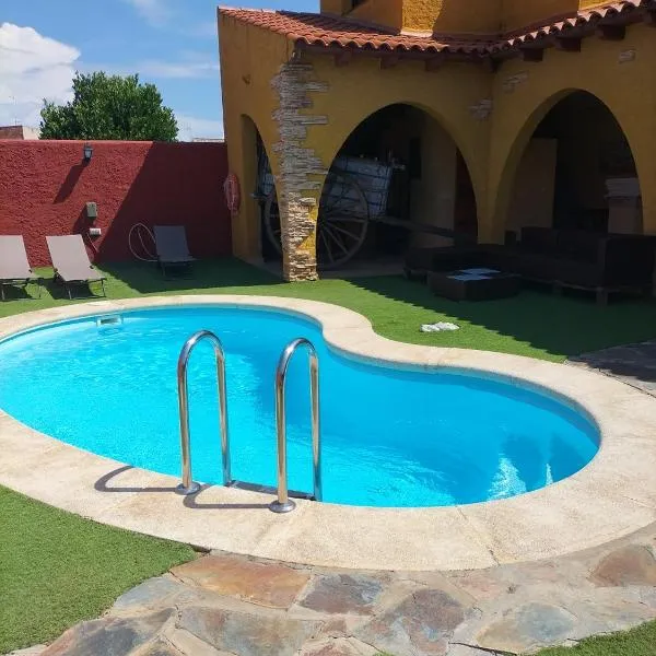 Casa Rural Lares，位于Talarrubias的酒店