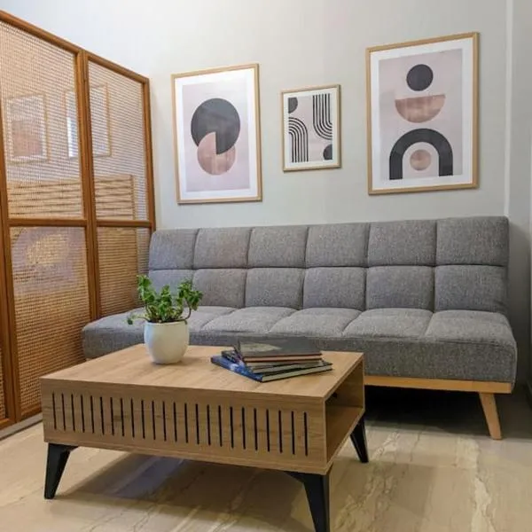 Beautiful 1 bedroom flat near Olympic Stadium，位于雅典的酒店