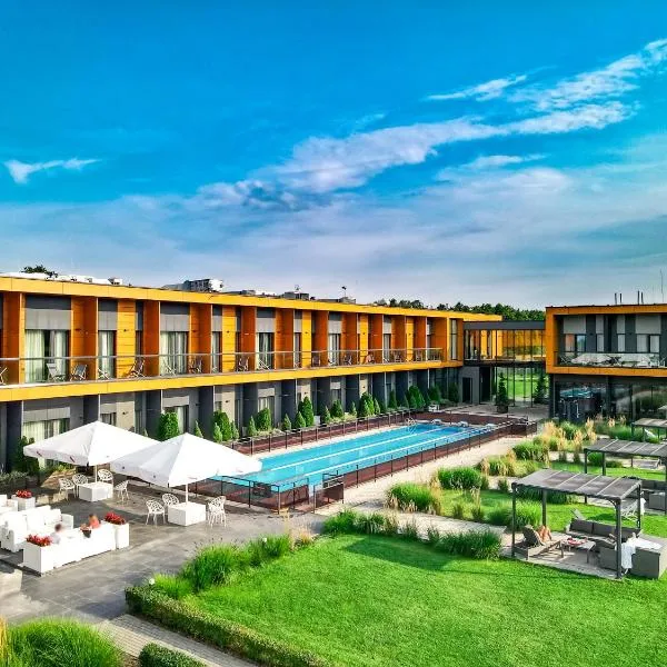 Hotel Bonifacio SPA&SPORT Resort，位于切哈努夫的酒店