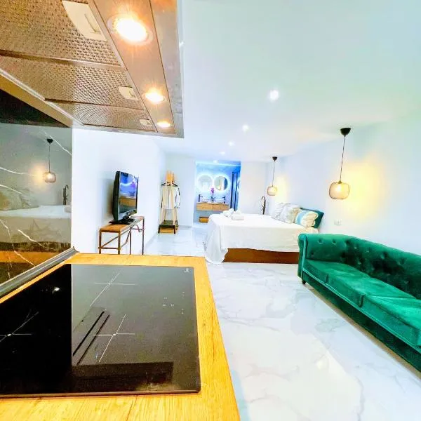 Garden Boutique，位于米哈斯科斯塔的酒店