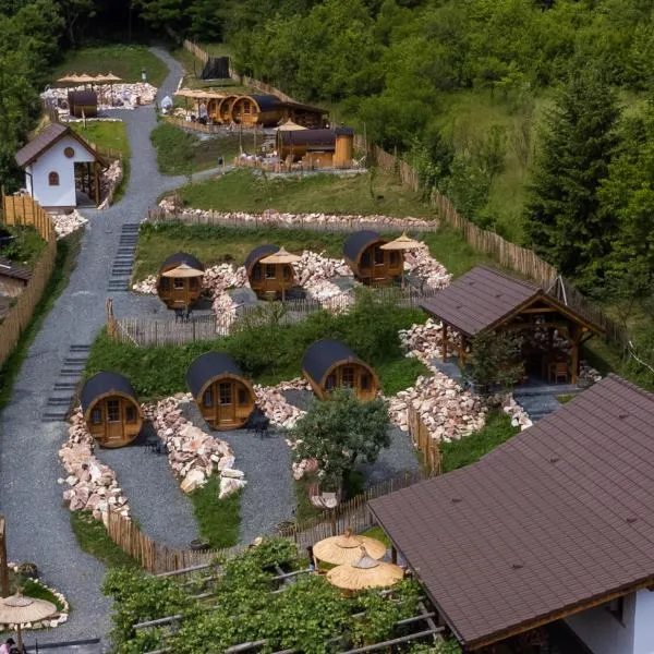 Complex Butoaiele Transilvaniei - Cazare & SPA - Natura - Restaurant，位于梅迪亚什的酒店