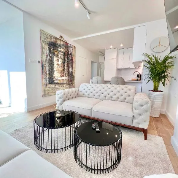 Apartment Velvet - free private garage，位于杜布罗夫尼克的酒店