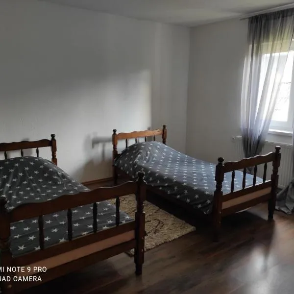 Meri rooms，位于比哈奇的酒店