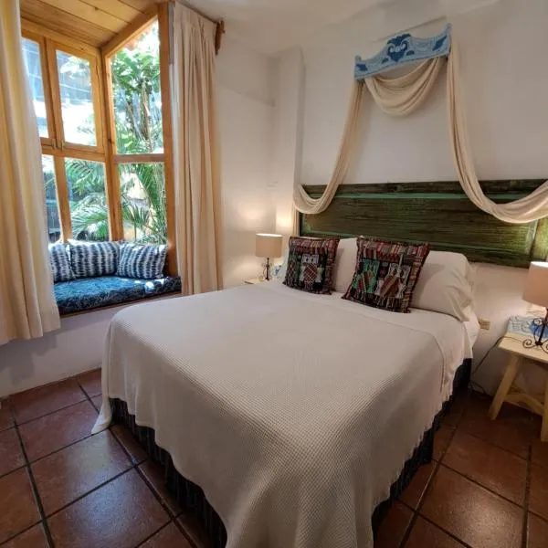 Yellow House Hostel B&B，位于危地马拉安地瓜的酒店
