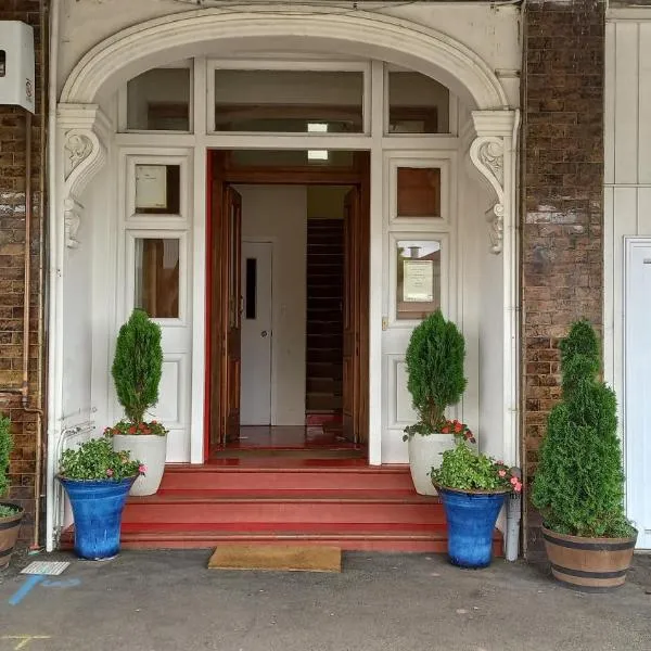 Royal Accommodation，位于Dawson Falls的酒店