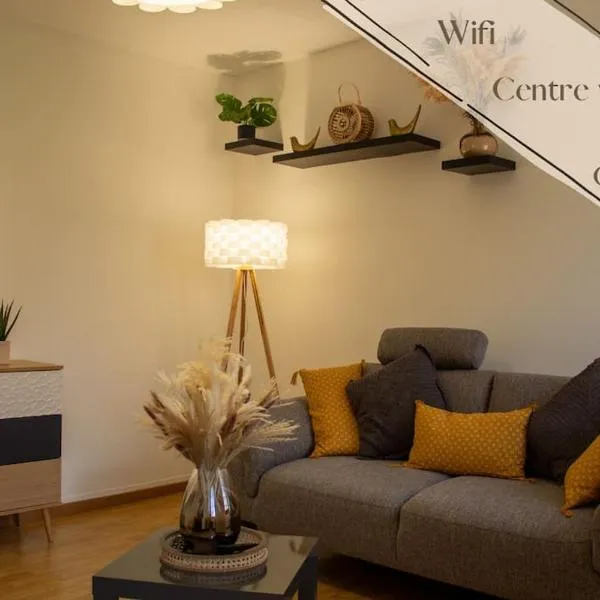 Mende Sweet Home - Vue Cathédrale - Wifi - Centre ville，位于Saint-Bauzile的酒店