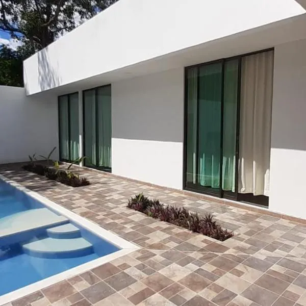 VILLA SAMARI 4 Casa campestre con piscina privada，位于吉拉尔多特的酒店
