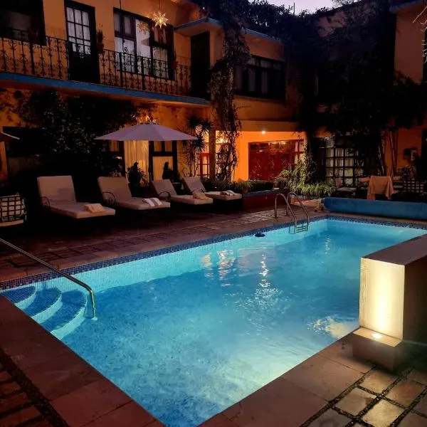 哈森达代拉斯弗洛雷斯酒店，位于Las Flores的酒店