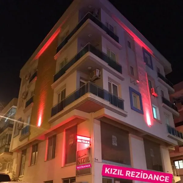 kızıl apart，位于Buca的酒店