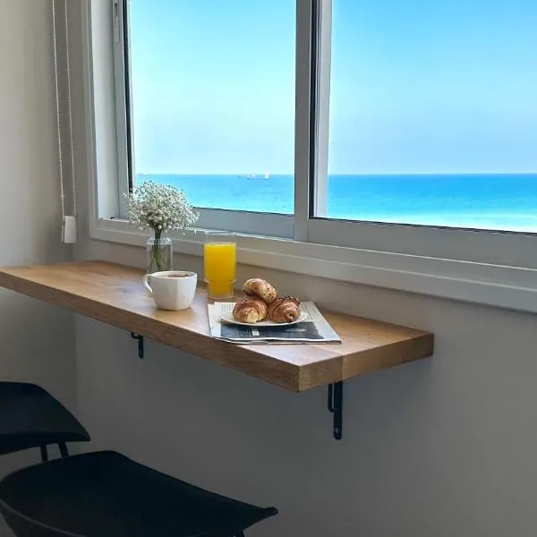 Angel Apt-Amazing SeaView-Netfix-Wifi-Free Parking，位于阿什杜德的酒店