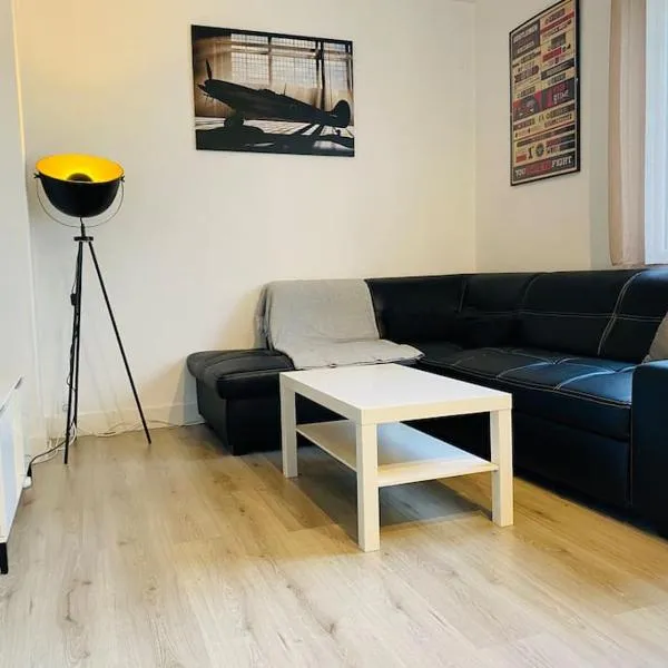 Maison entière avec jardin - Comet Arena - Zenith，位于奥利韦的酒店