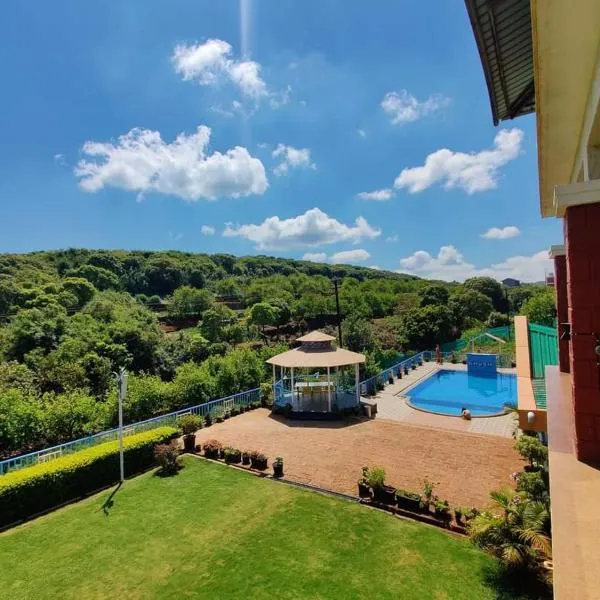 Khushi Riverside Resort & Spa，位于马哈巴莱斯赫瓦尔的酒店