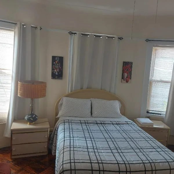 Crsytal Chateau Room Rental，位于布鲁克林的酒店