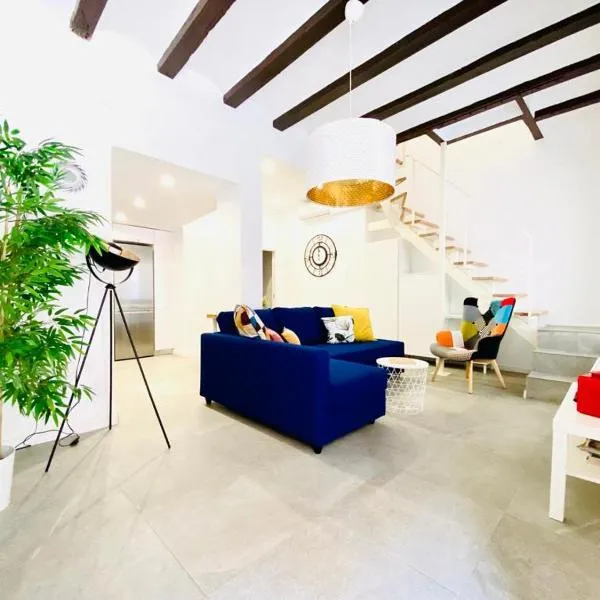 Design & Stylish House in the CENTER of Valencia，位于瓦伦西亚的酒店