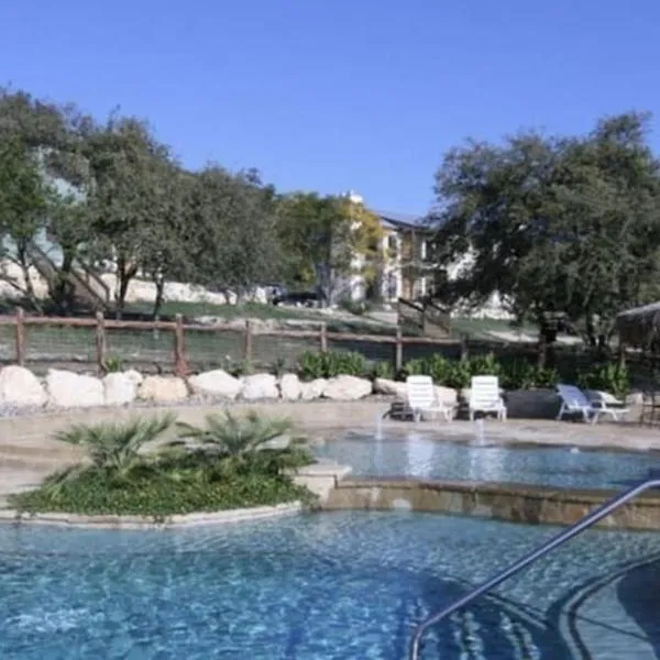Garner State Park/Frio River Getaway in Concan，位于康肯的酒店