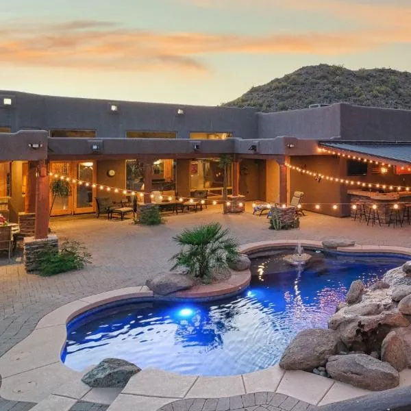 Quail Mountain Desert Resort: Heated Pool, Mt Vews, all BR's King & TV's, Hiking，位于梅萨的酒店