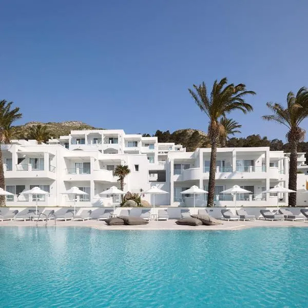 Dimitra Beach Hotel & Suites，位于Agios Fokas的酒店
