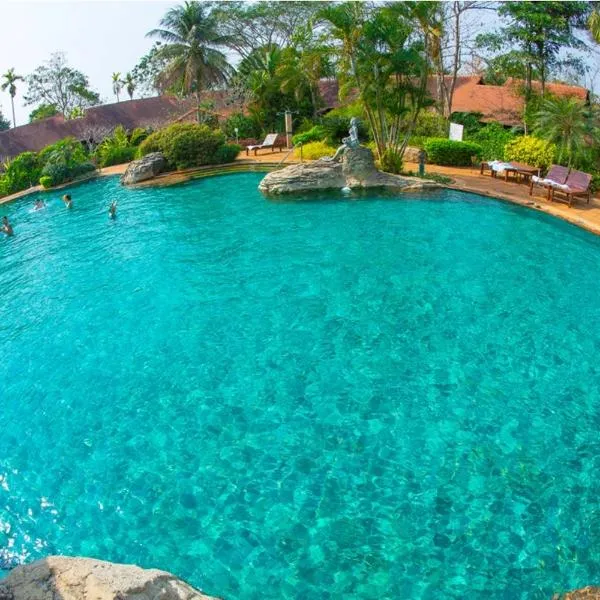 Golden Pine Resort and Spa，位于Ban Tham Pha Tong的酒店